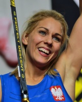 /files/news/aleksandra_rudzinska_climbing_wch_2018.jpg